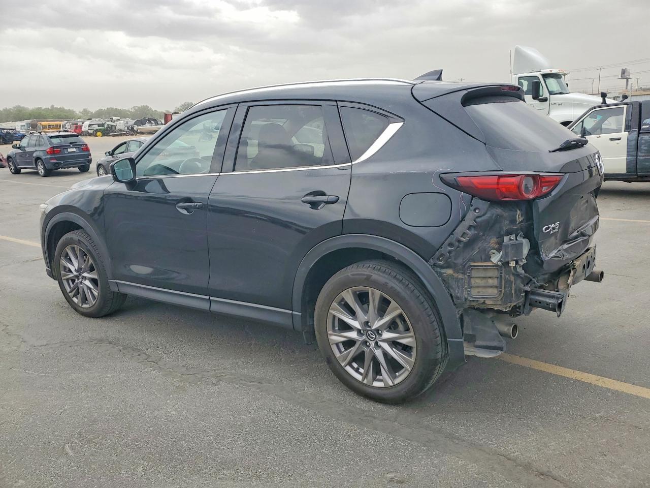 2021 MAZDA CX-5 GRAND TOURING photo 2