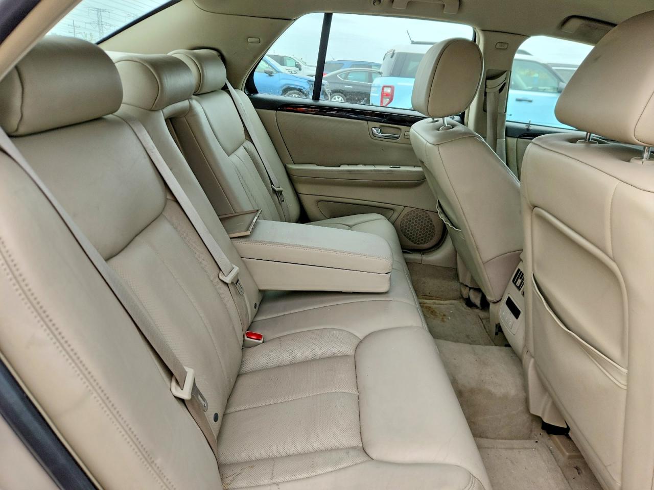 2008 CADILLAC DTS photo 10