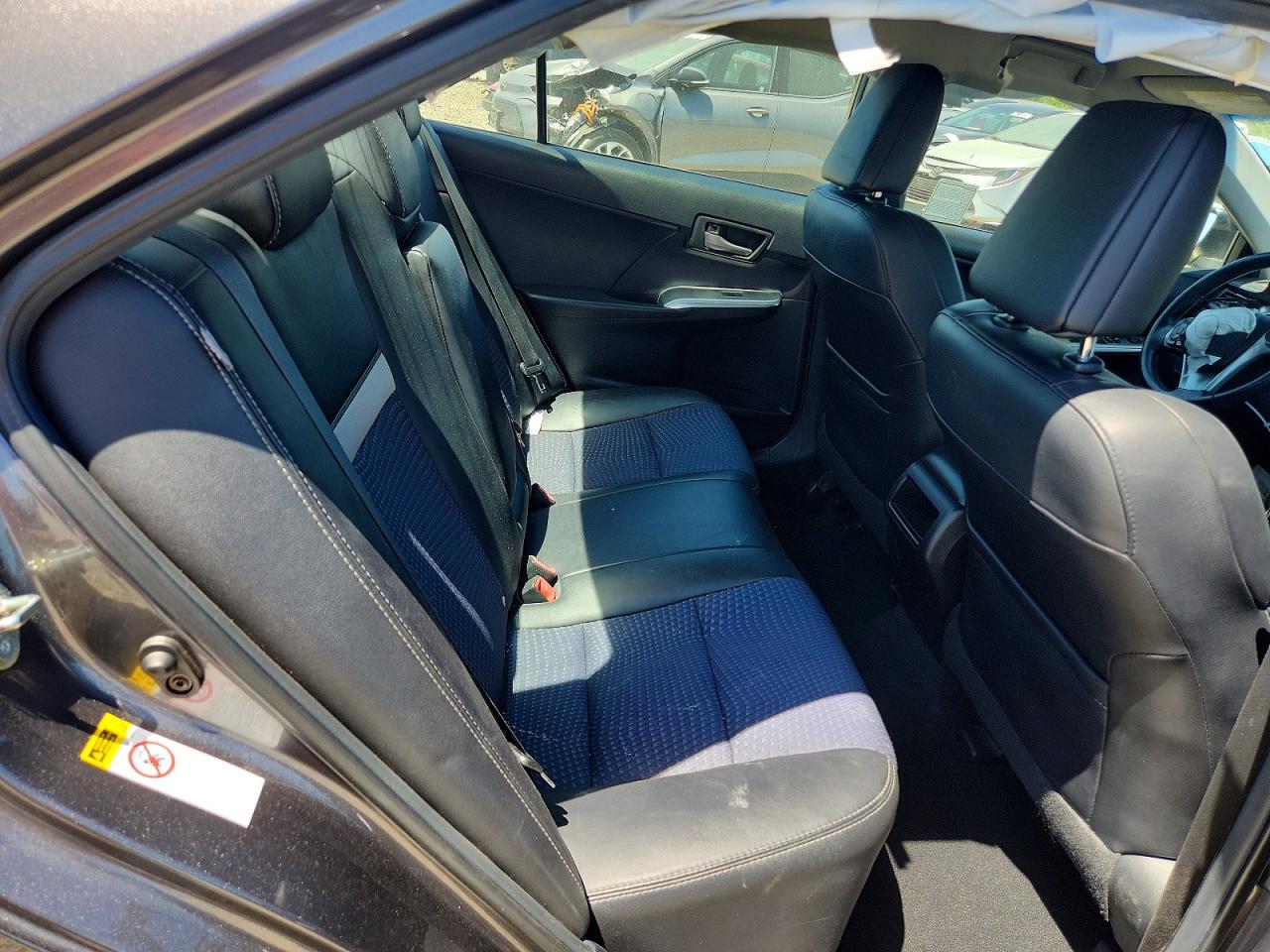 2014 TOYOTA CAMRY SE photo 10