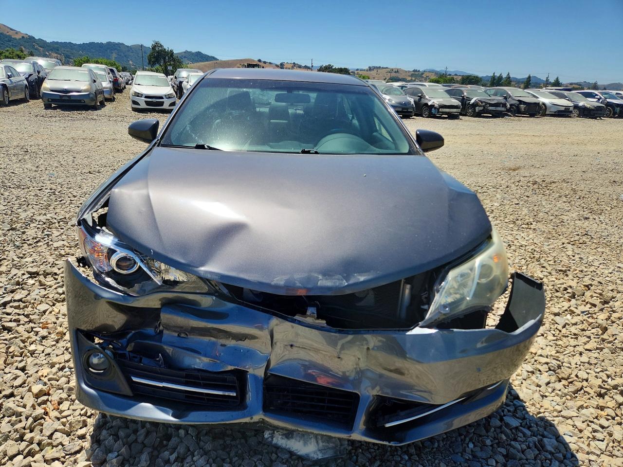 2014 TOYOTA CAMRY SE photo 5