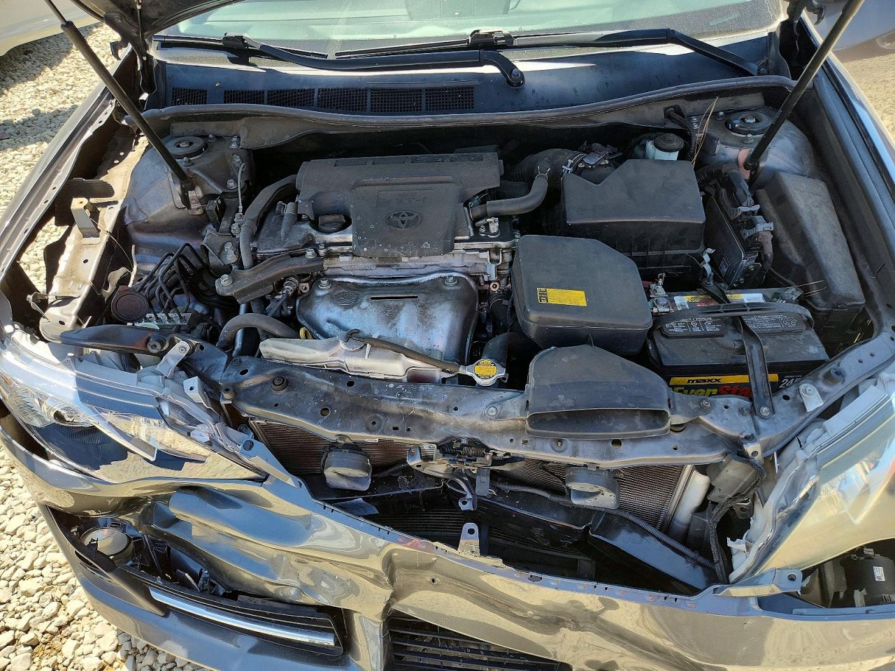 2014 TOYOTA CAMRY SE photo 11