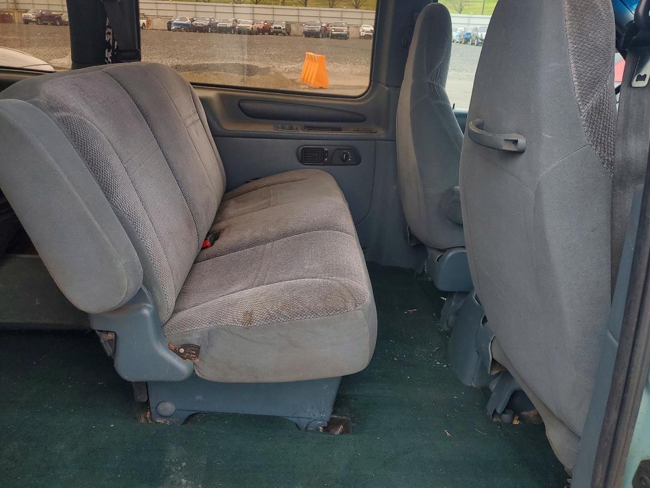 1995 FORD WINDSTAR WAGON photo 11