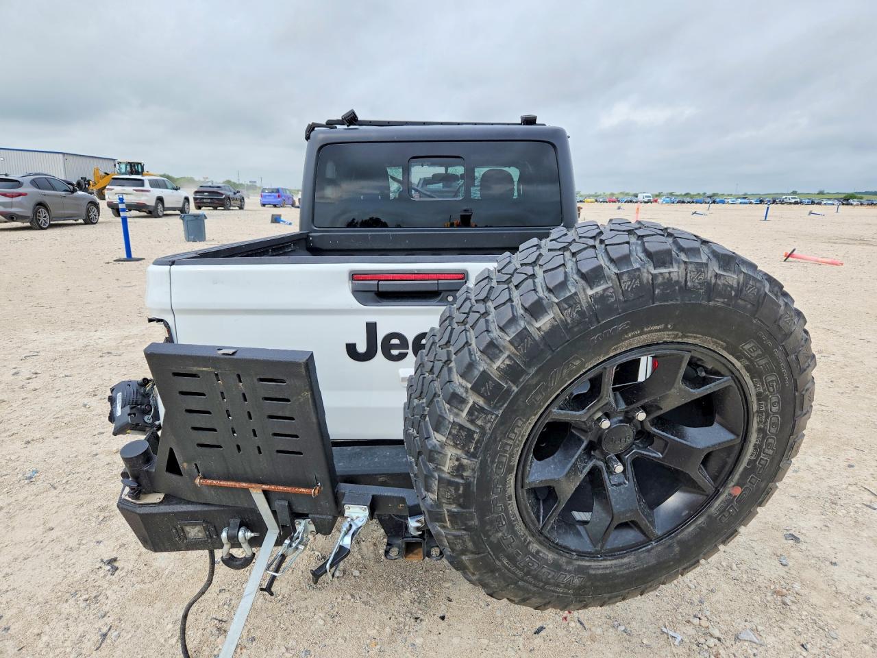 2021 JEEP GLADIATOR SPORT photo 11