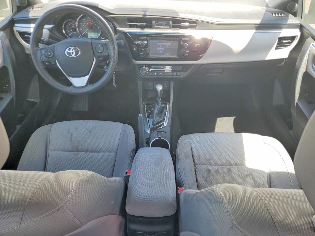 2016 TOYOTA COROLLA LE photo 15