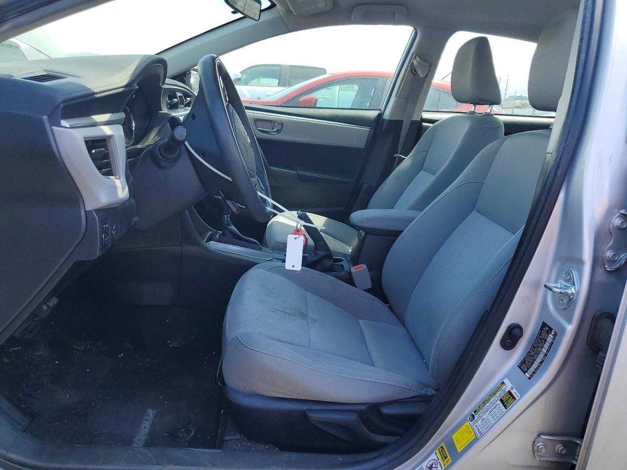 2016 TOYOTA COROLLA LE photo 13