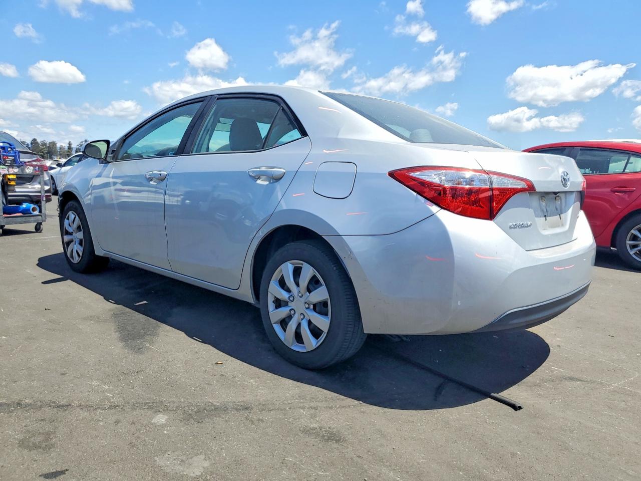 2016 TOYOTA COROLLA LE photo 3