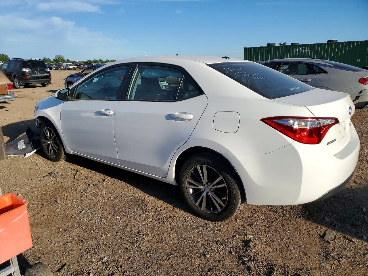 2016 TOYOTA COROLLA LE PREMIUM photo 2
