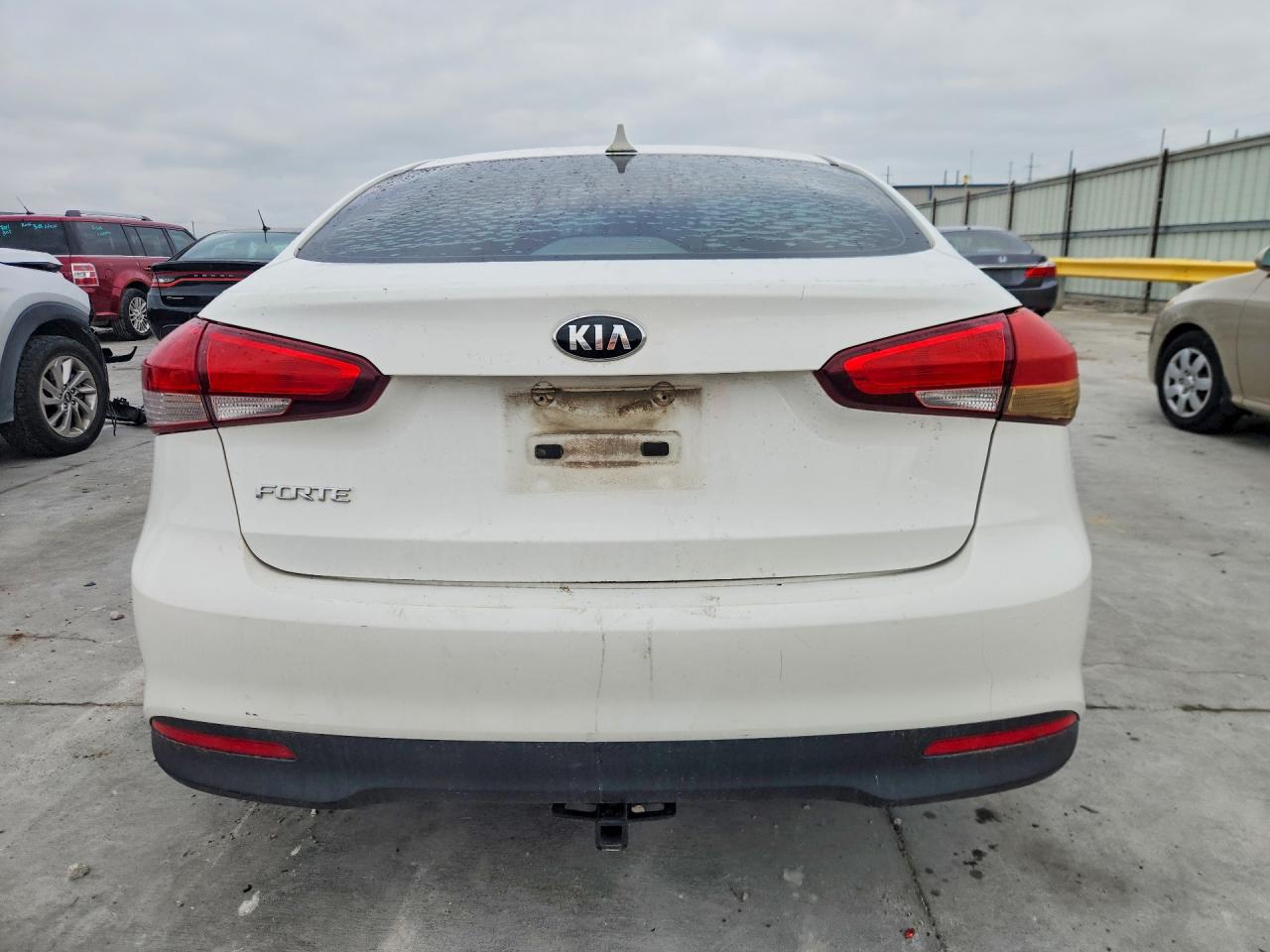 2017 KIA FORTE LX photo 11