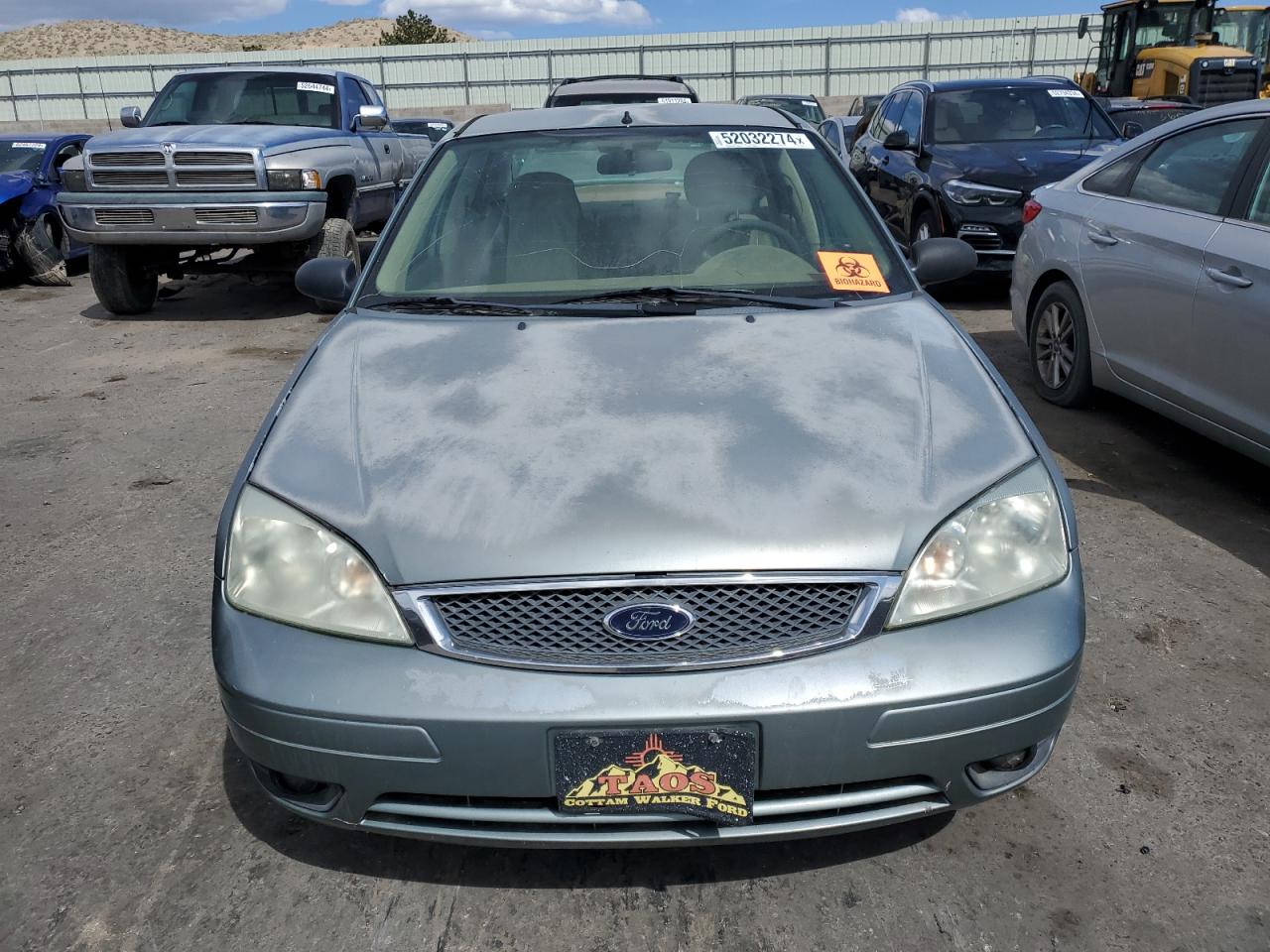 2005 FORD FOCUS ZX4 photo 9