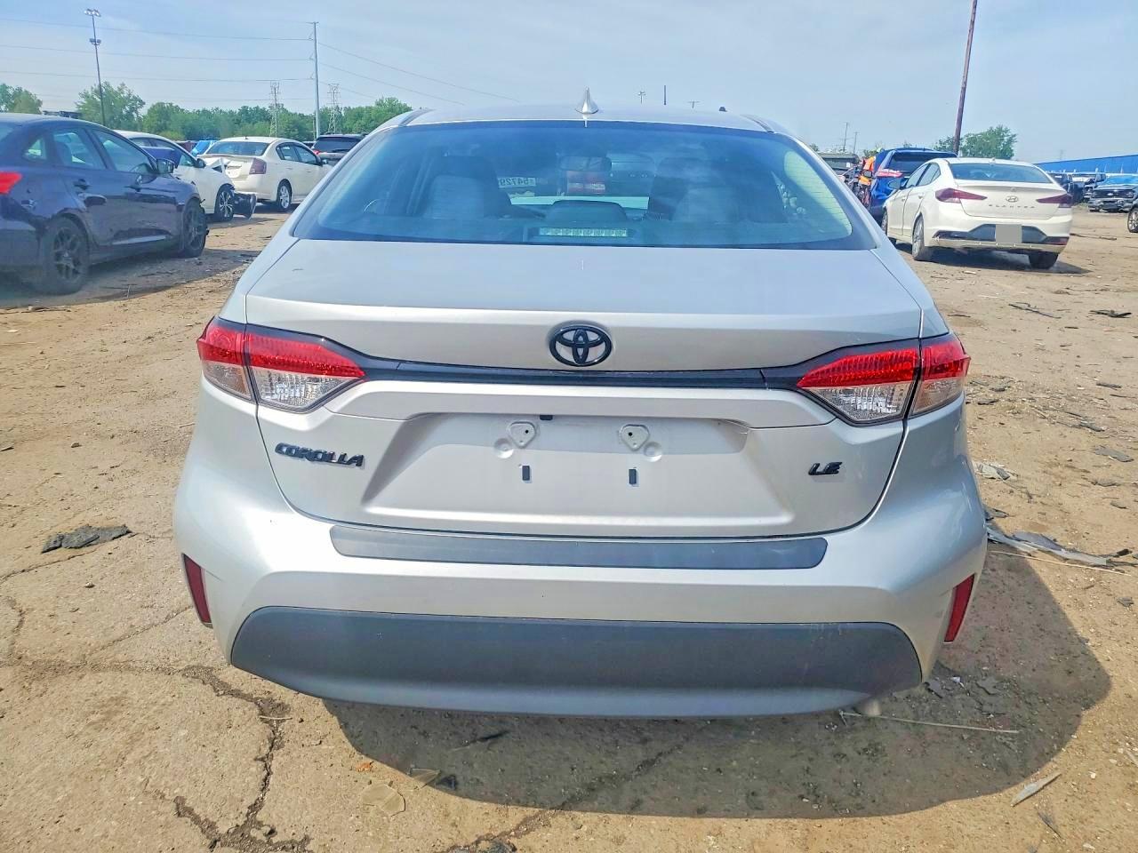 2023 TOYOTA COROLLA LE photo 17