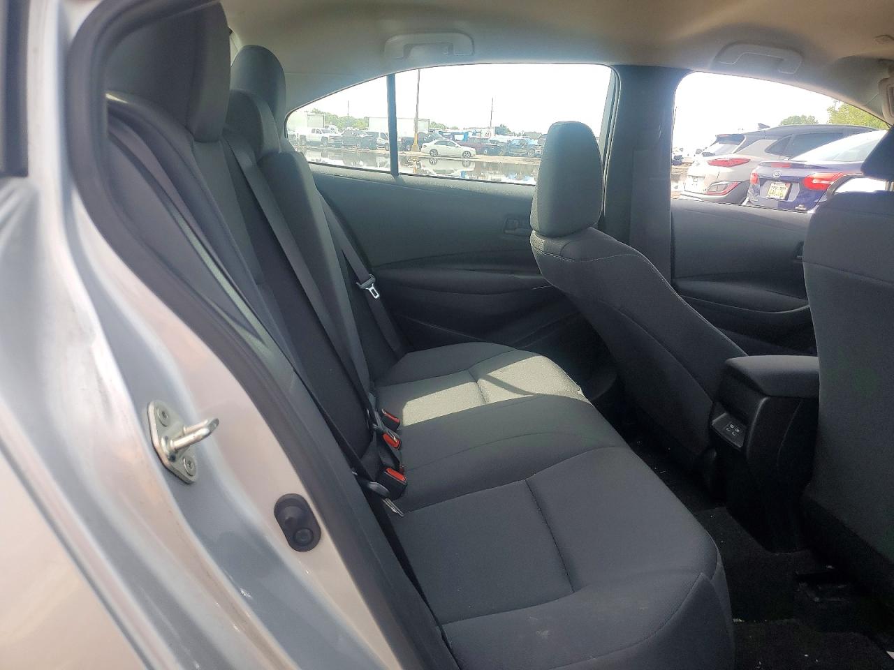 2023 TOYOTA COROLLA LE photo 31