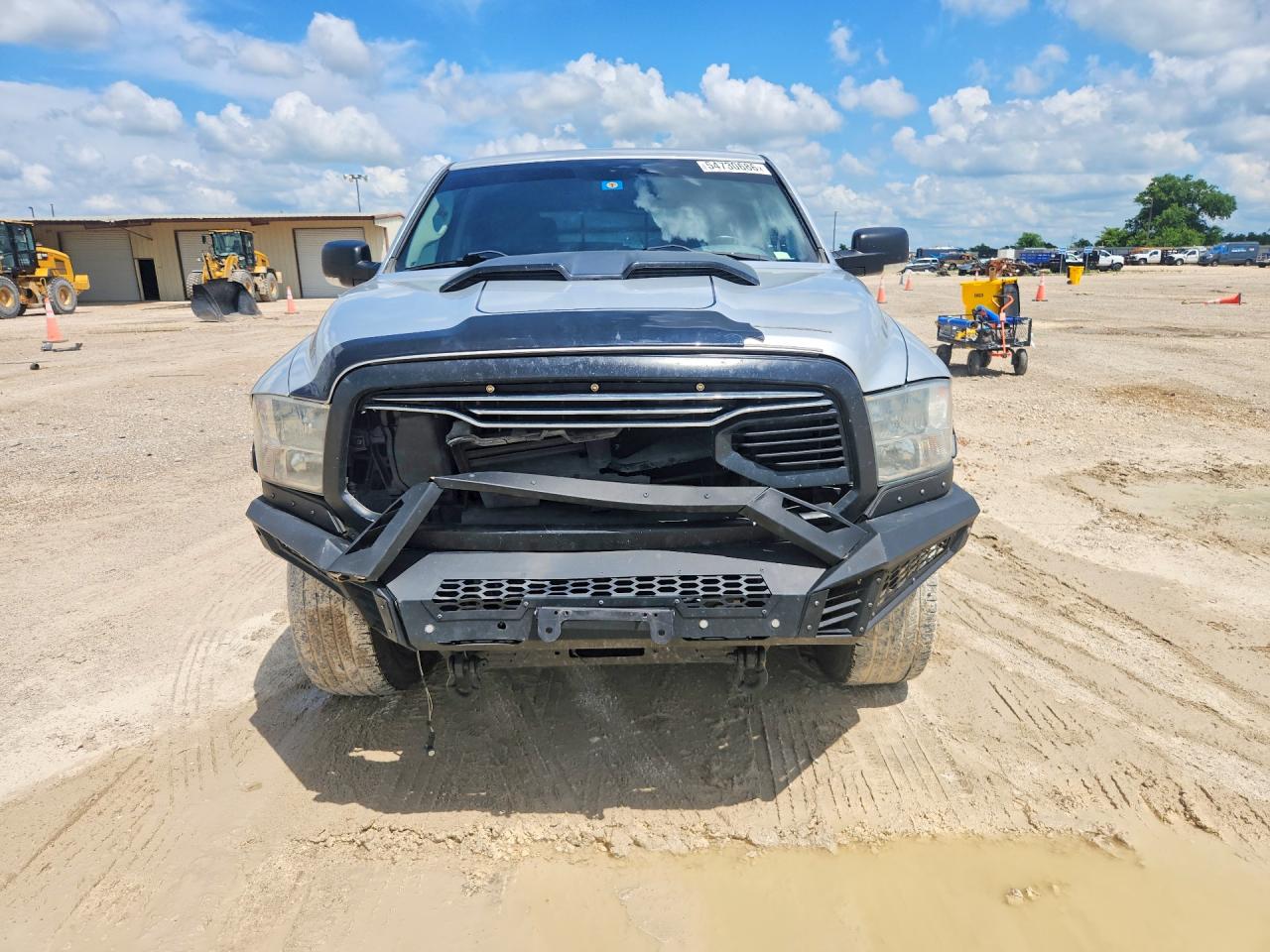 2016 RAM 1500 SLT photo 9