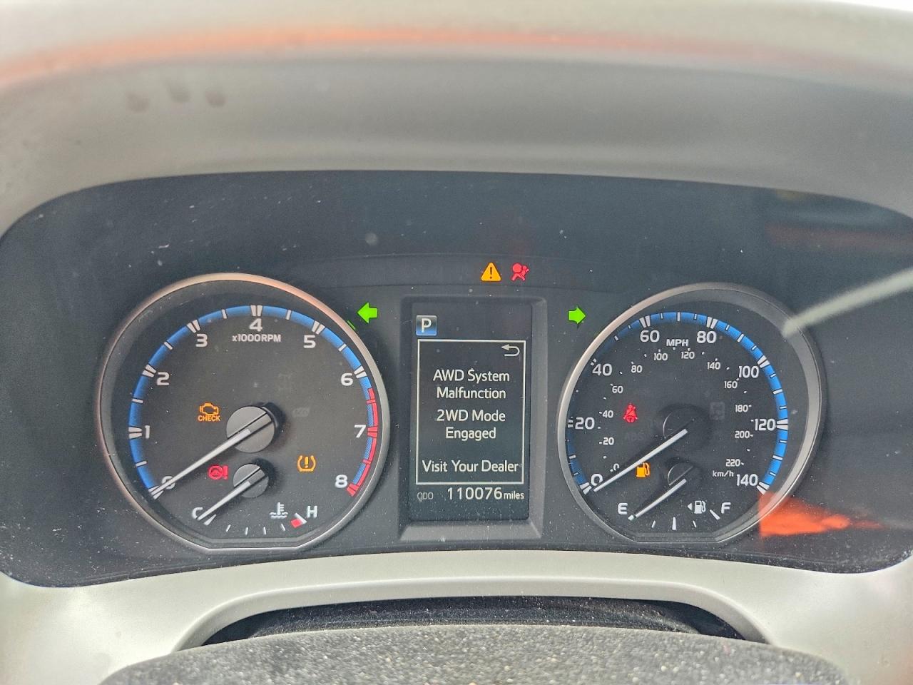 2018 TOYOTA RAV4 LE photo 17