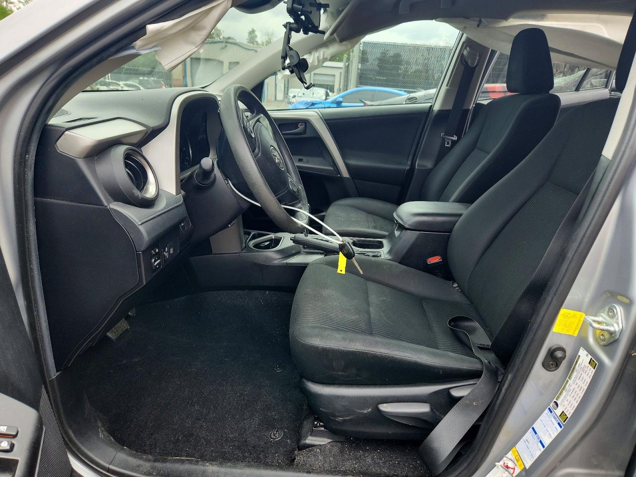 2018 TOYOTA RAV4 LE photo 13