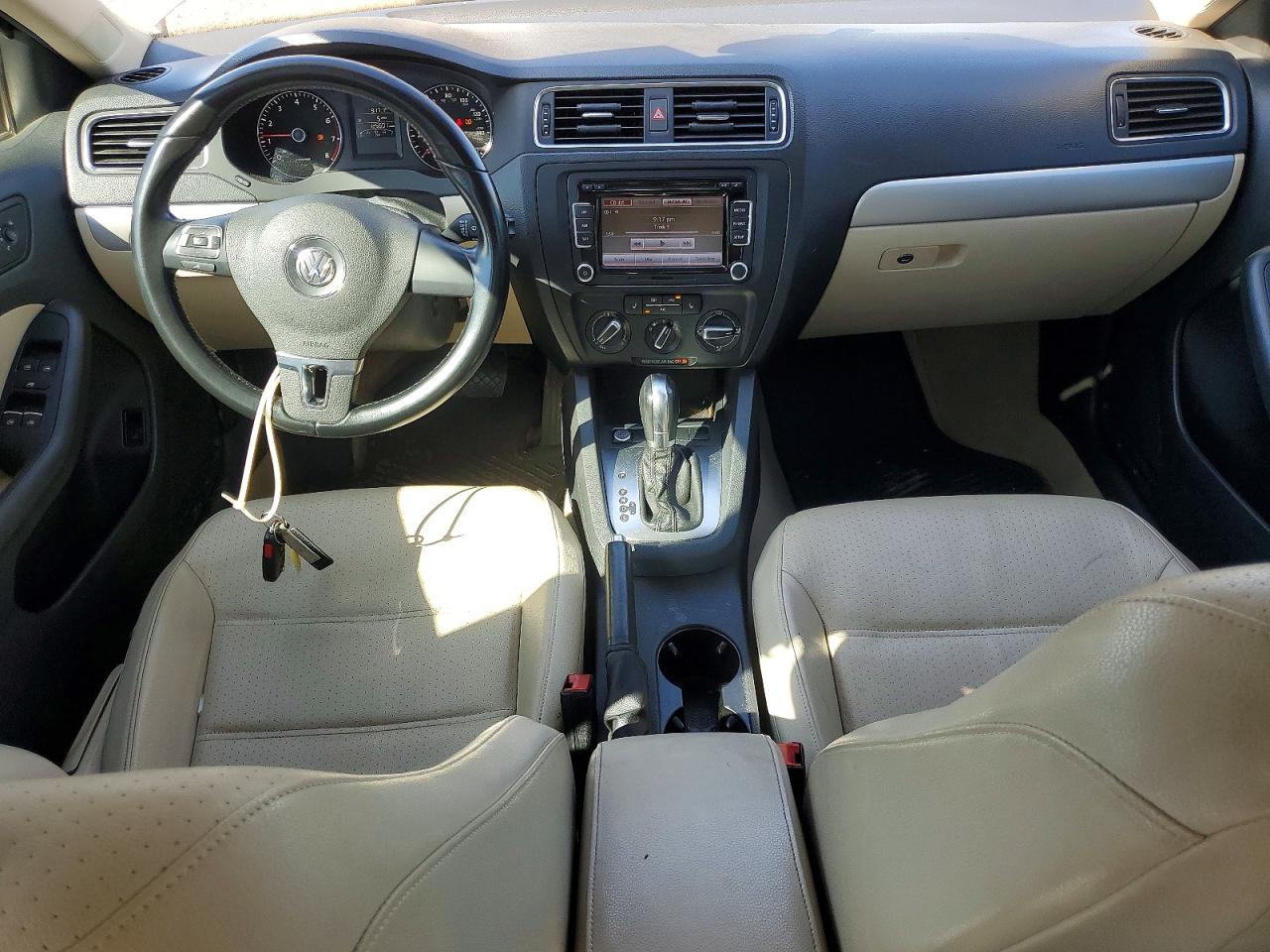 2014 VOLKSWAGEN JETTA SE photo 22