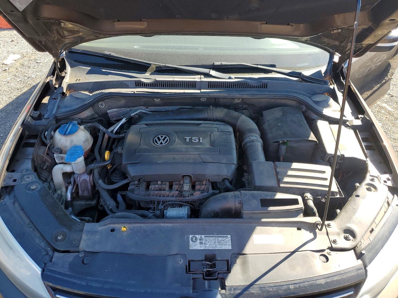 2014 VOLKSWAGEN JETTA SE photo 31