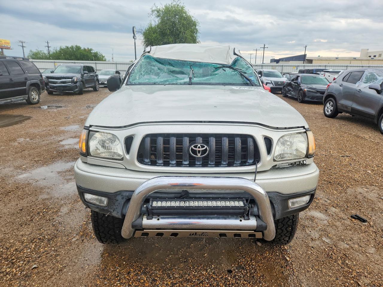 2002 TOYOTA TACOMA DOUBLE CAB photo 9