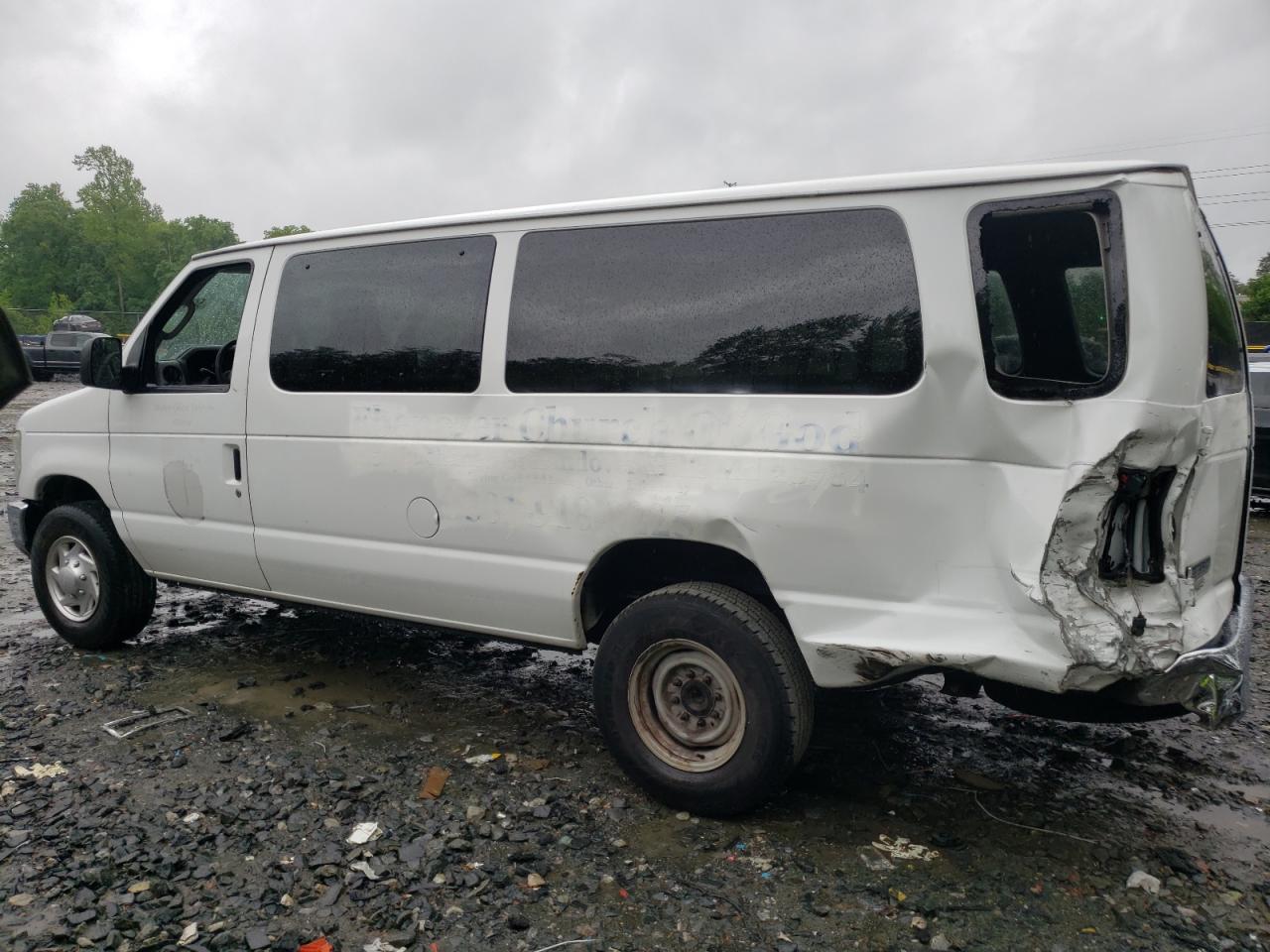 2011 FORD ECONOLINE E350 SUPER DUTY WAGON photo 4