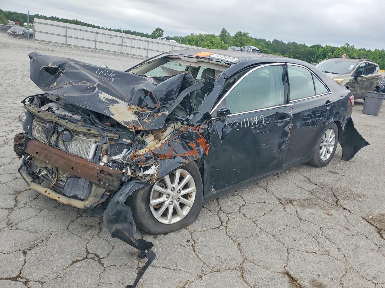 2011 TOYOTA CAMRY