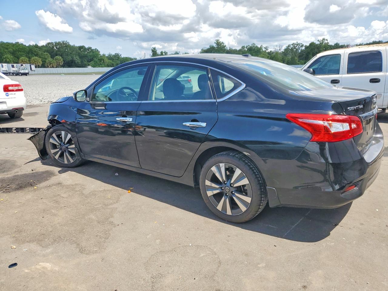 2019 NISSAN SENTRA SV photo 3