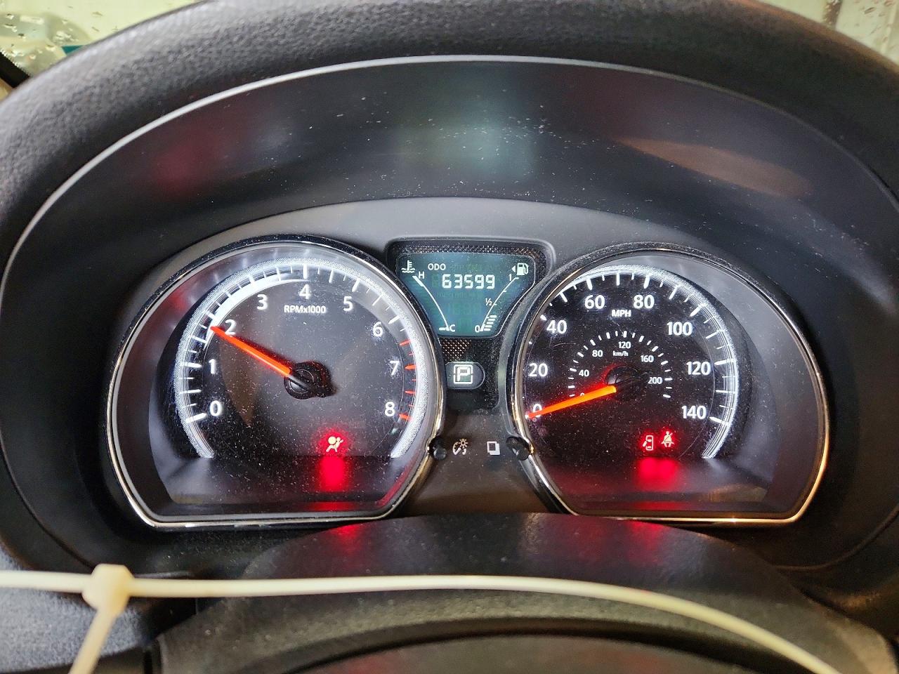 2019 NISSAN VERSA SV photo 25
