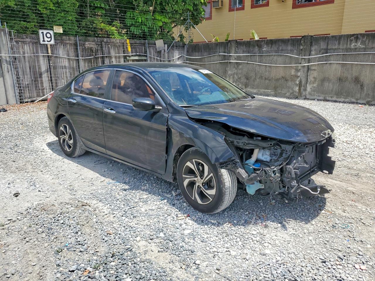 2016 HONDA ACCORD LX photo 10
