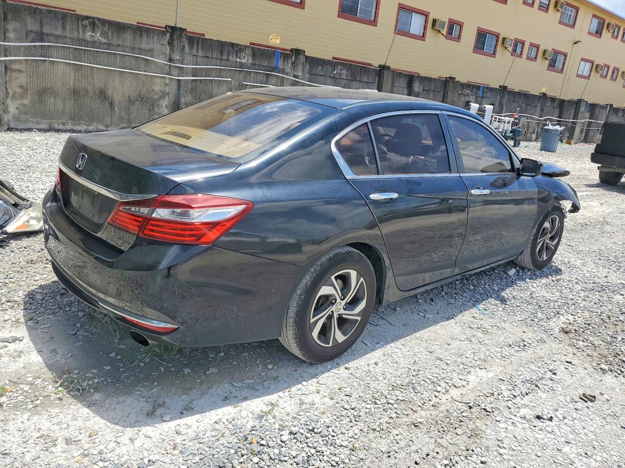 2016 HONDA ACCORD LX photo 7