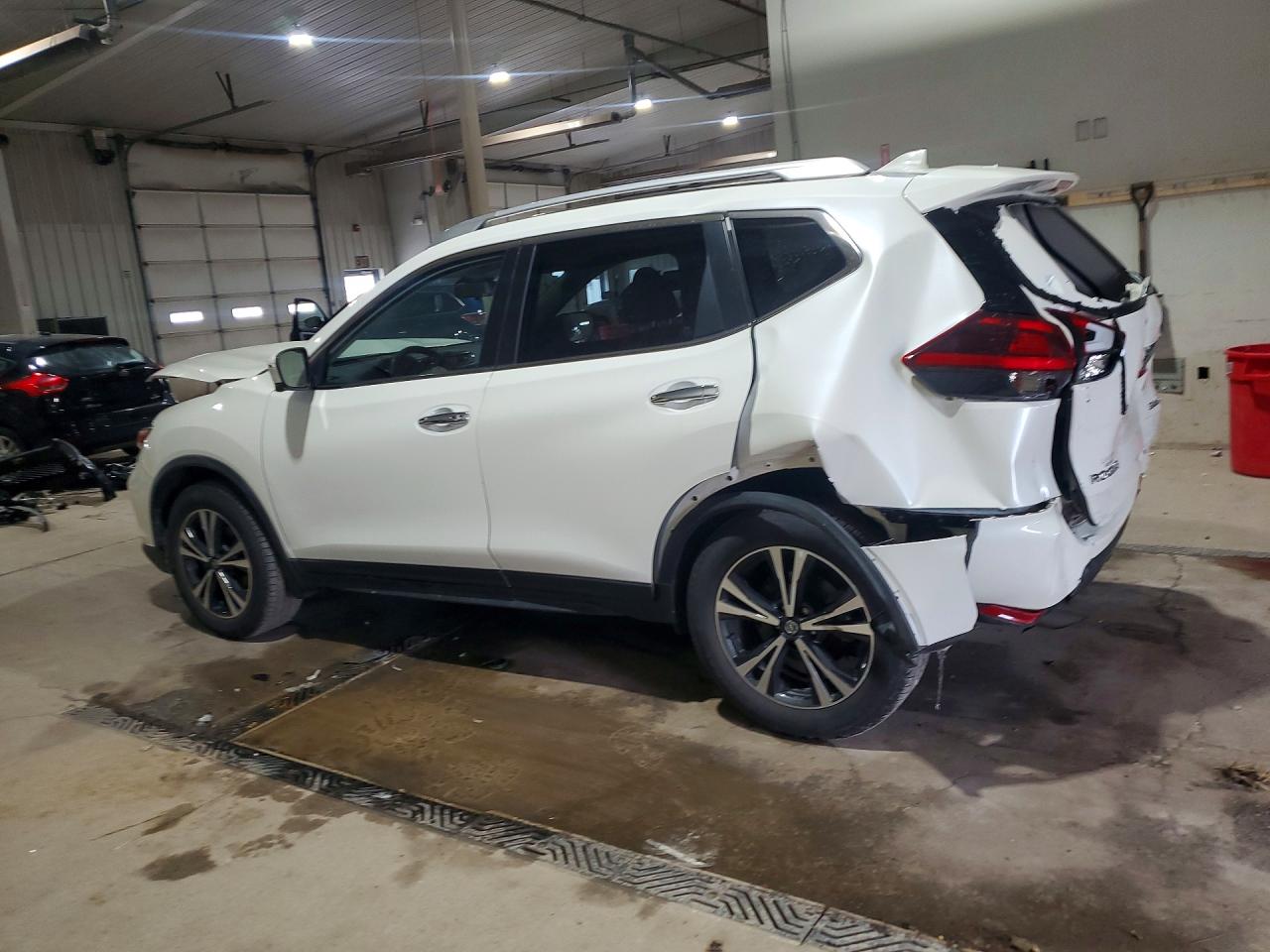 2020 NISSAN ROGUE SV photo 2