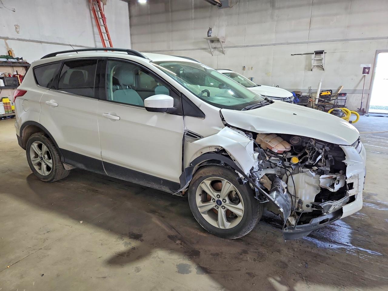 2015 FORD ESCAPE SE photo 10