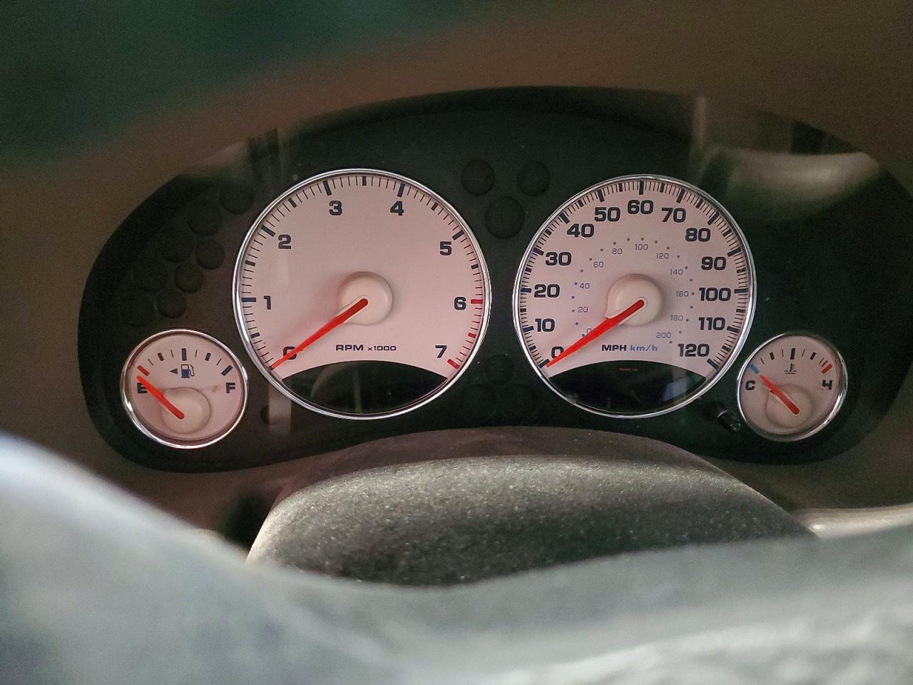 2004 JEEP LIBERTY LIMITED photo 25