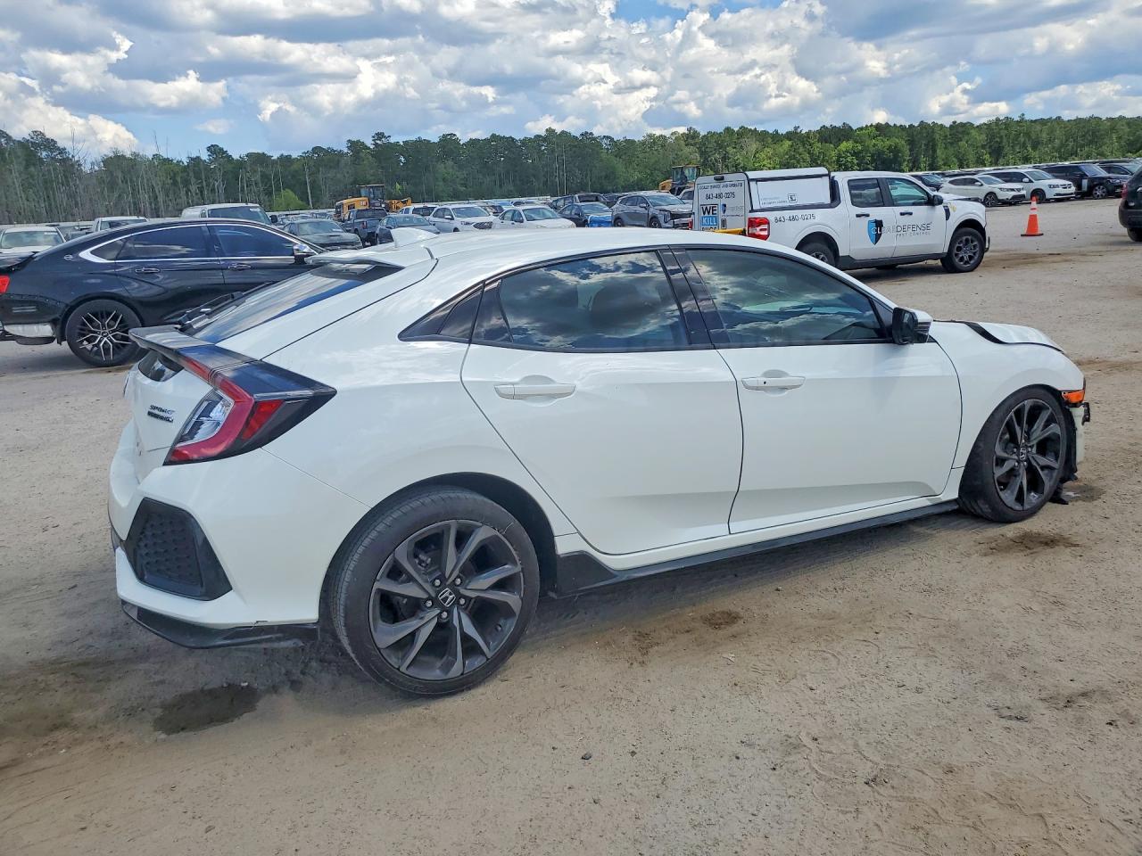 2017 HONDA CIVIC SPORT TOURING photo 5