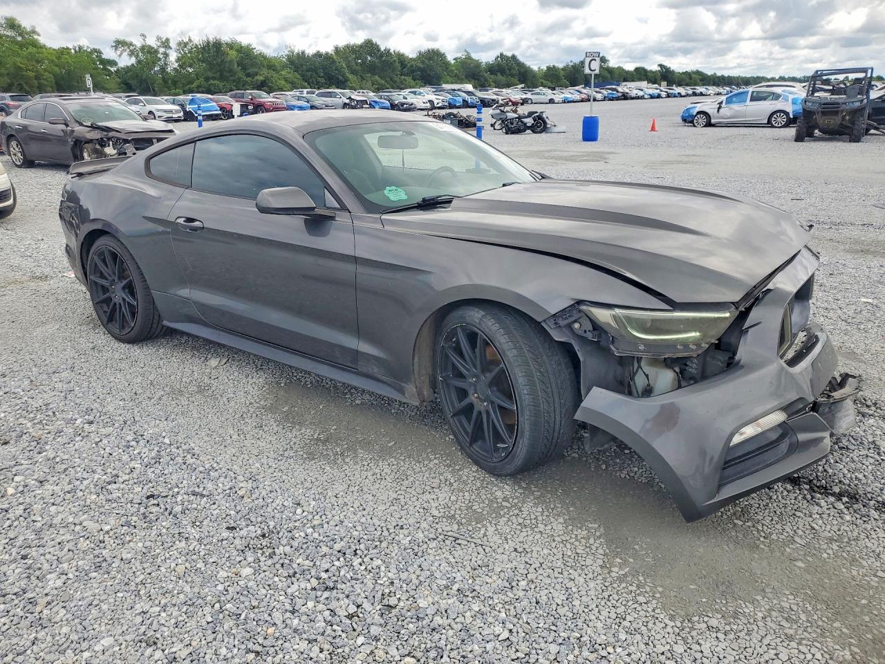2015 FORD MUSTANG photo 7