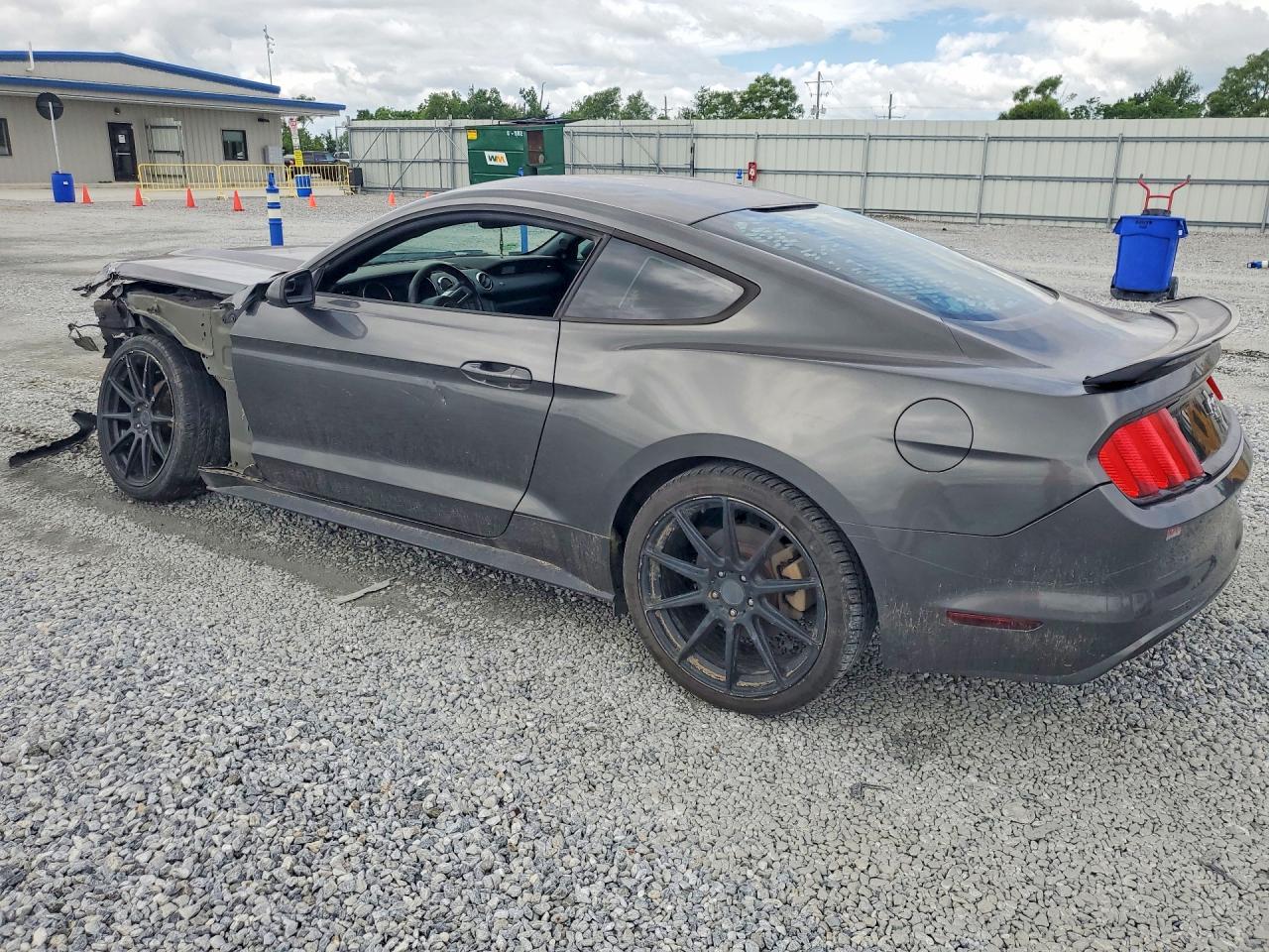 2015 FORD MUSTANG photo 3