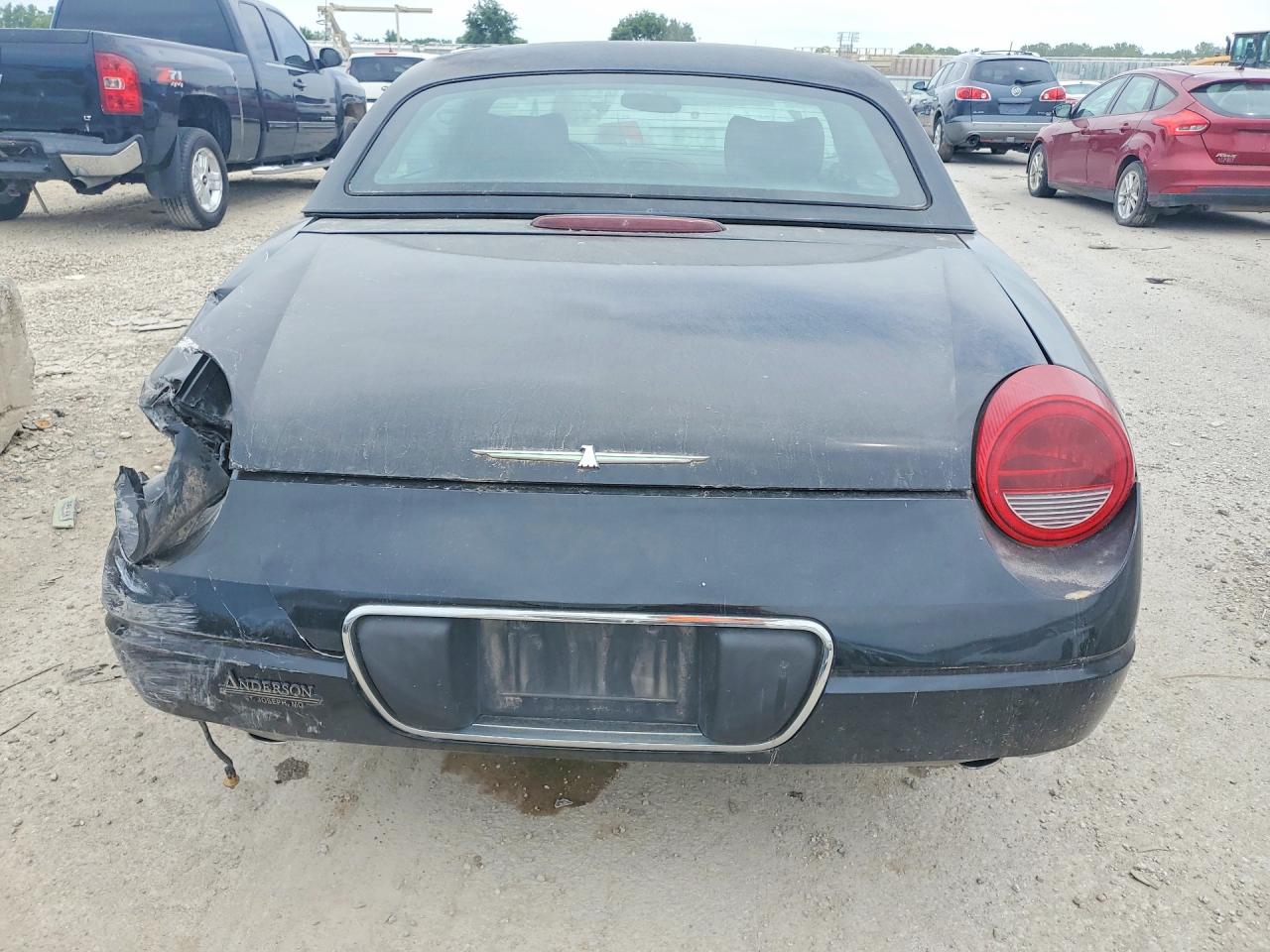 2003 FORD THUNDERBIRD photo 16