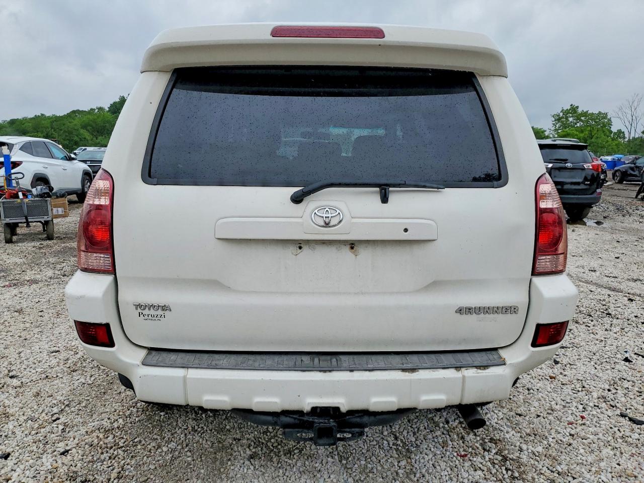 2005 TOYOTA 4RUNNER SR5 photo 6