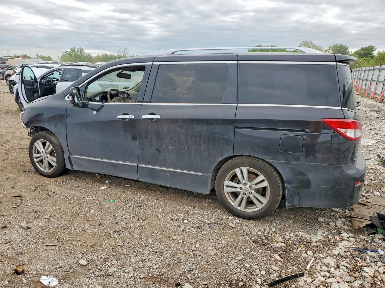 2013 NISSAN QUEST 3.5 S photo 2