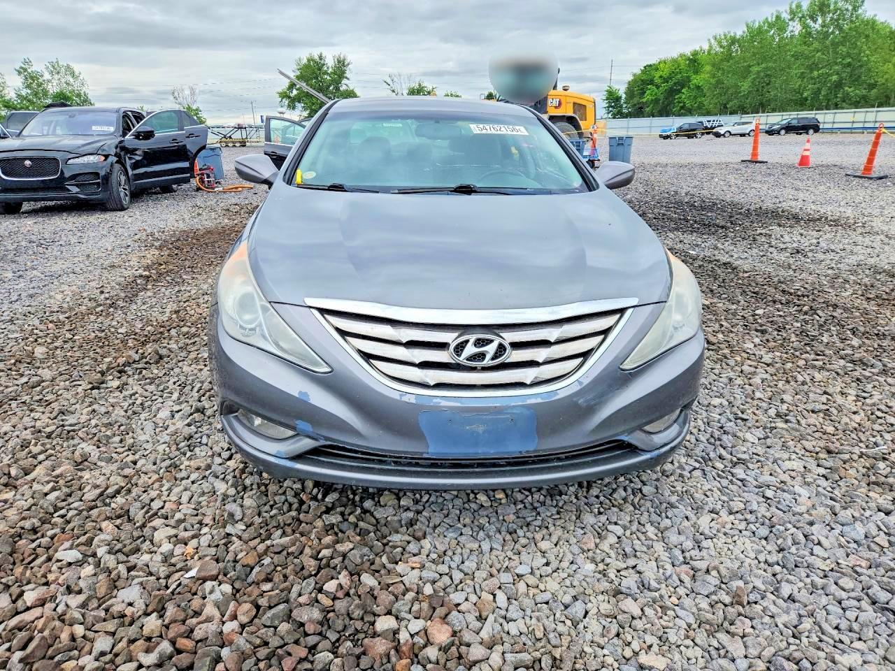 2012 HYUNDAI SONATA SE photo 13