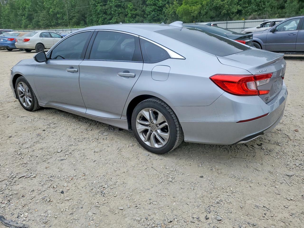 2018 HONDA ACCORD LX photo 3