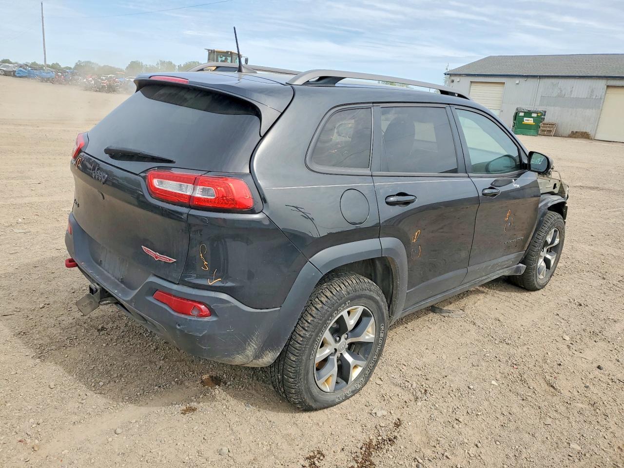 2016 JEEP CHEROKEE TRAILHAWK photo 7