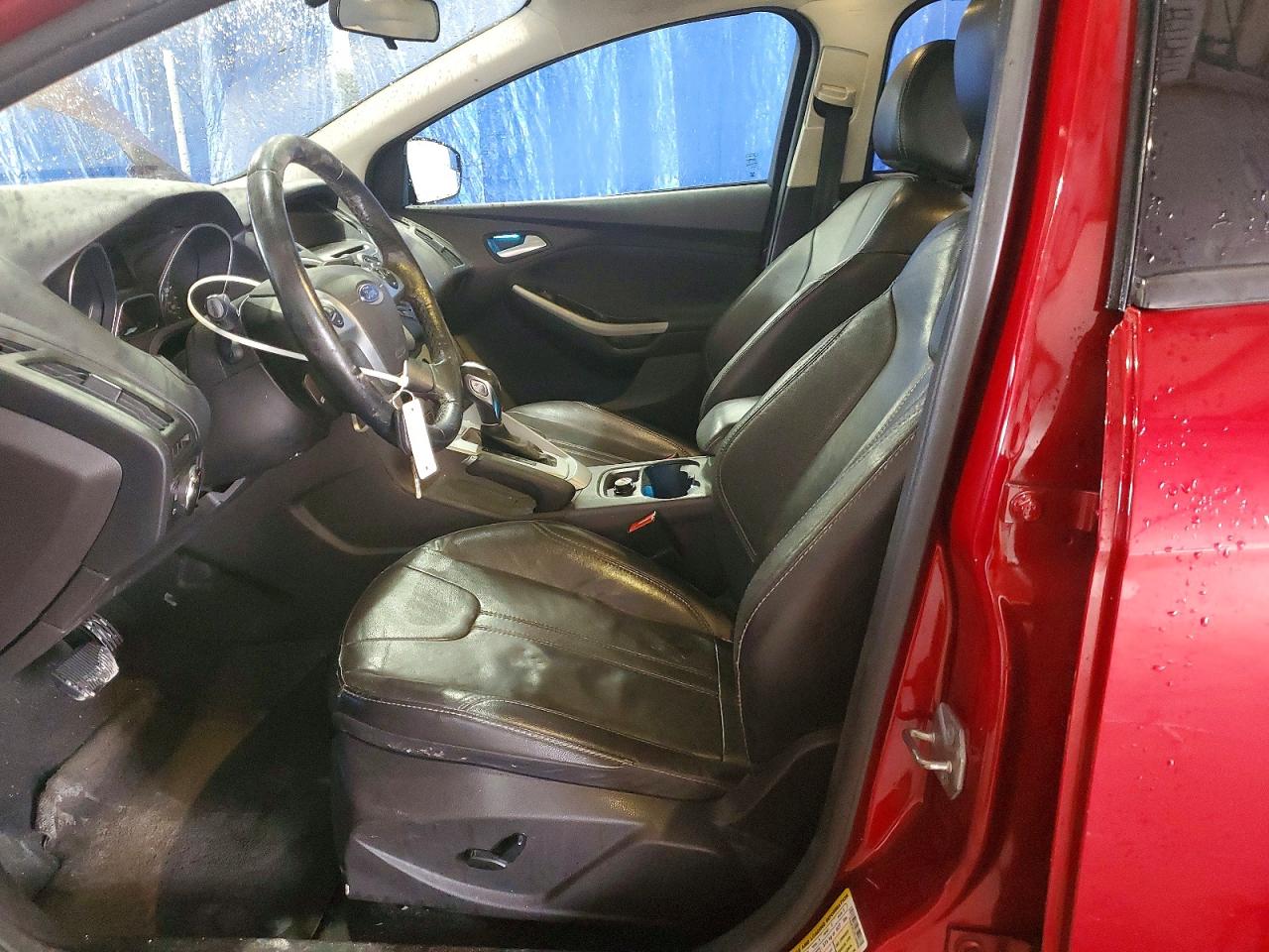 2014 FORD FOCUS SE photo 19
