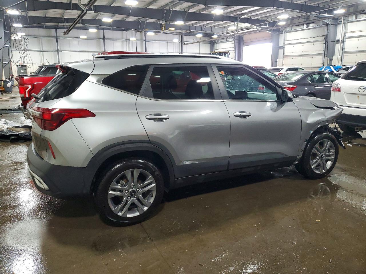 2023 KIA SELTOS S photo 7