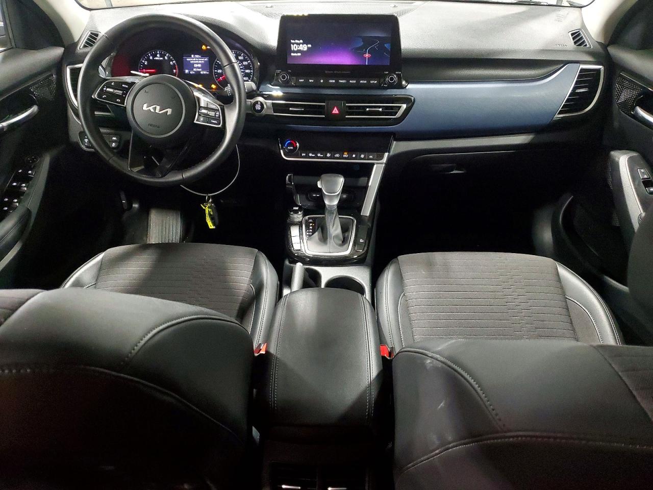 2023 KIA SELTOS S photo 22