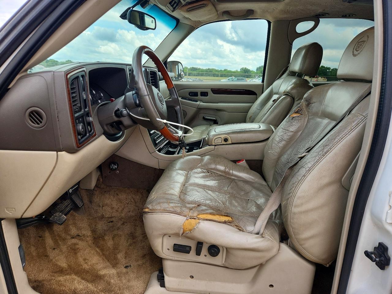 2002 CADILLAC ESCALADE LUXURY photo 13