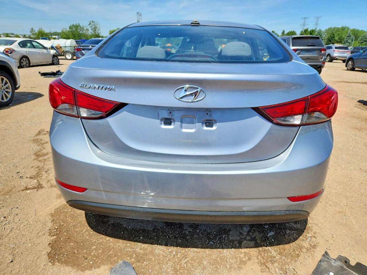 2016 HYUNDAI ELANTRA SE photo 16