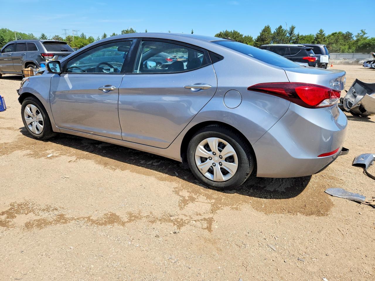 2016 HYUNDAI ELANTRA SE photo 4