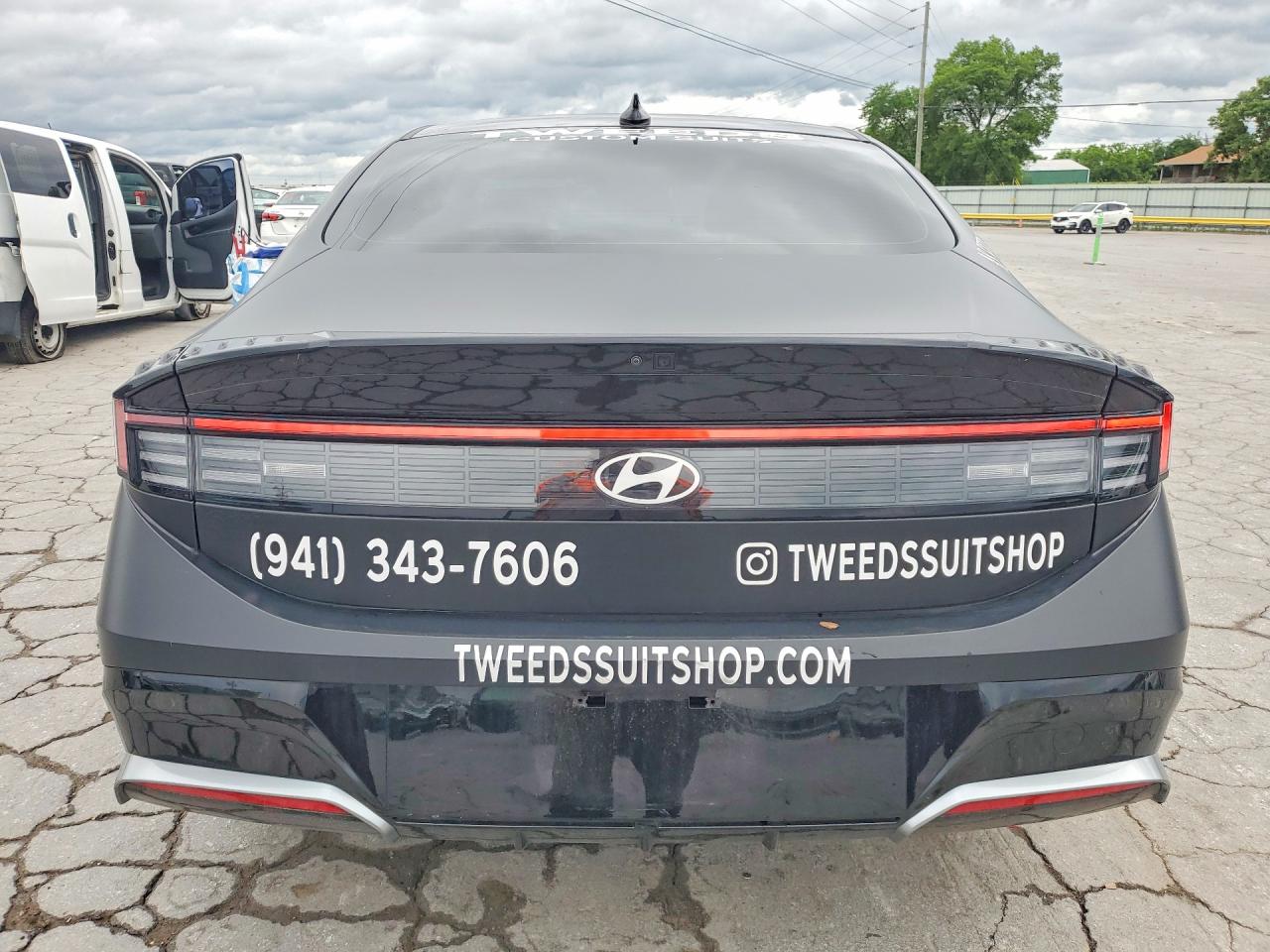 2024 HYUNDAI SONATA SEL photo 16