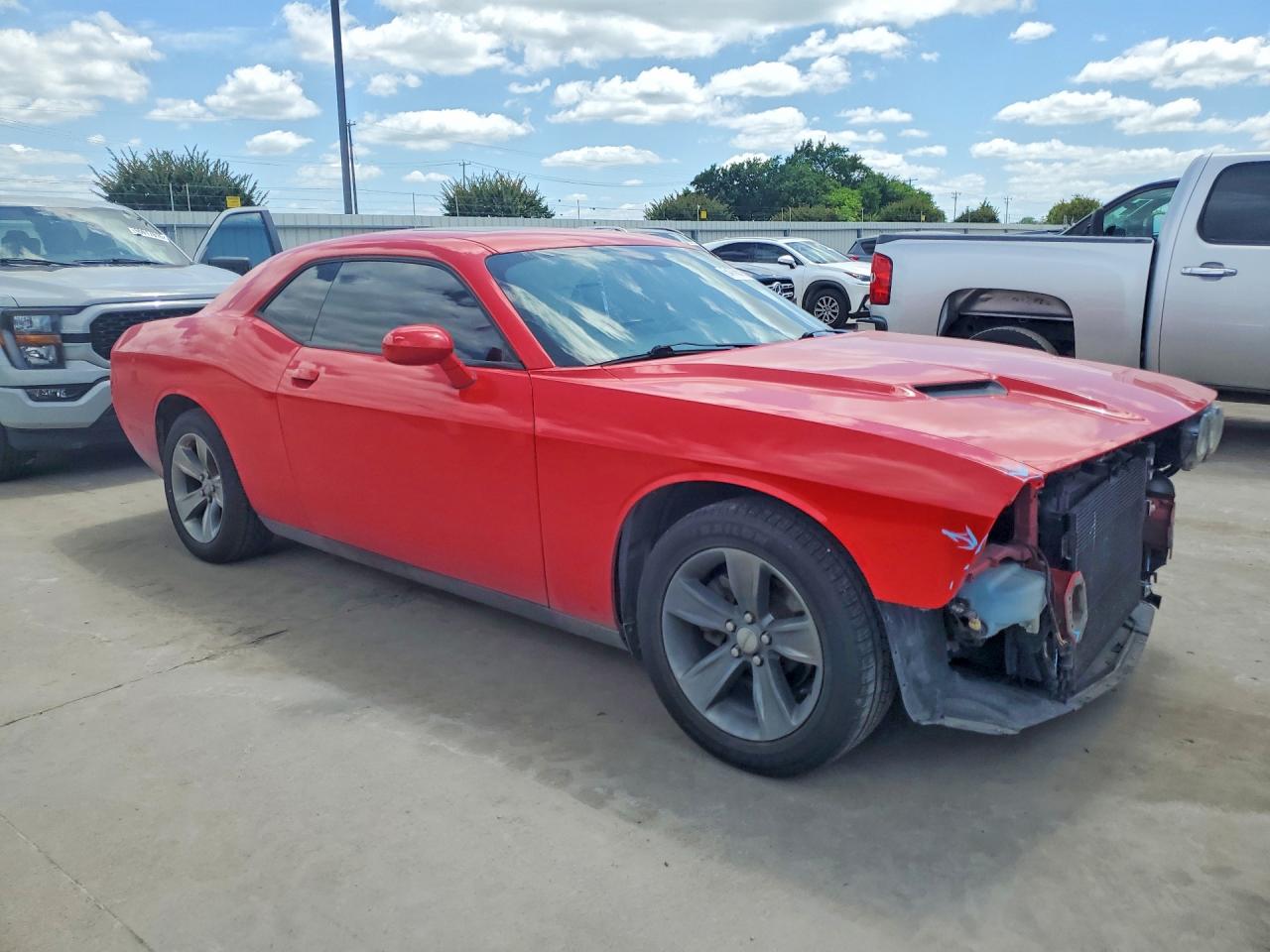 2016 DODGE CHALLENGER SXT photo 7