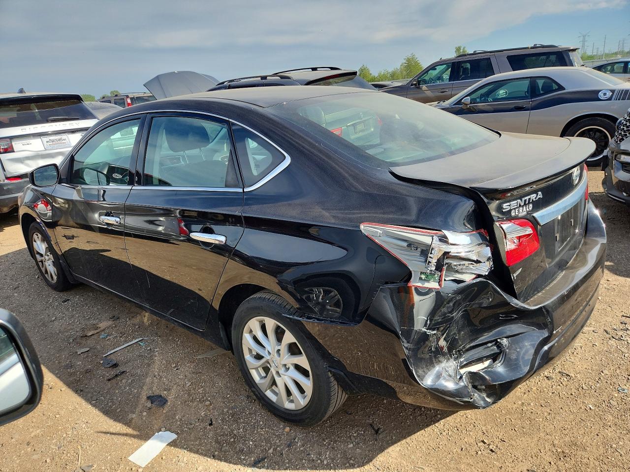 2017 NISSAN SENTRA S photo 3