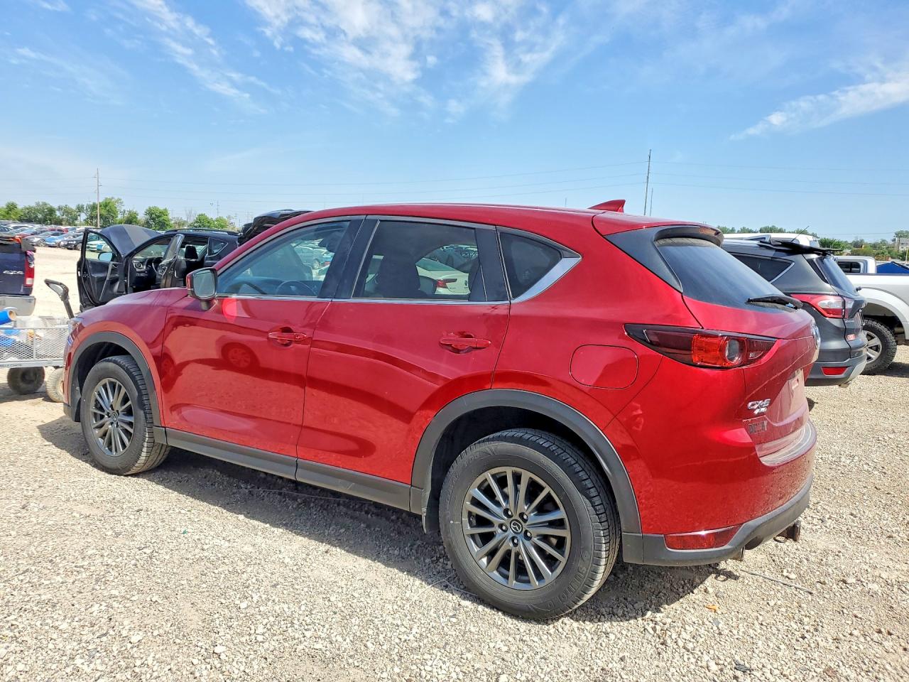 2017 MAZDA CX-5 TOURING photo 2
