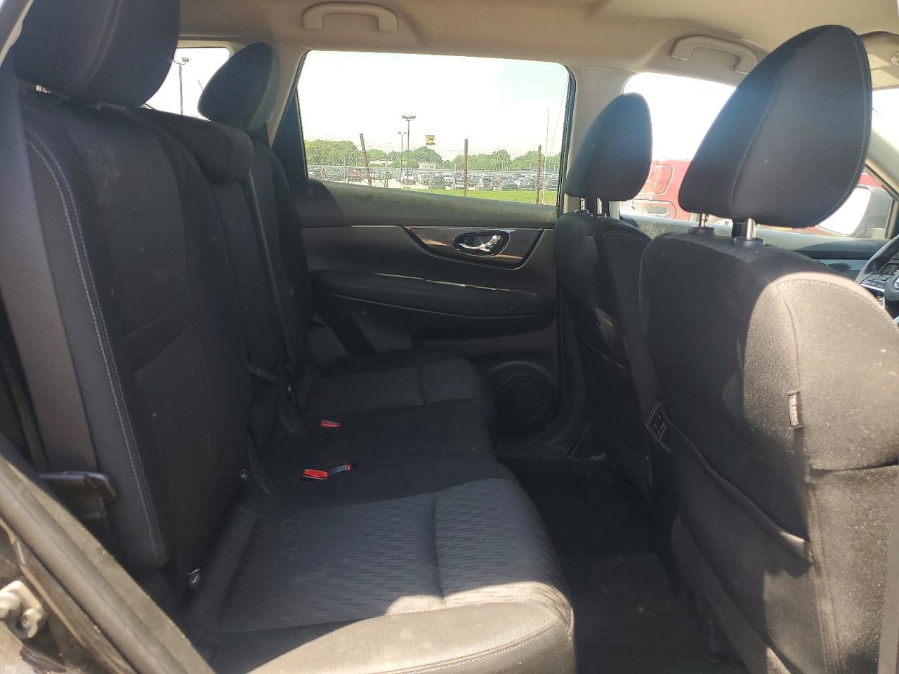 2018 NISSAN ROGUE SV photo 11